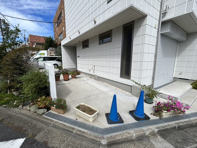 アトリエ更勝の駐車場|★駐車場　2台分★