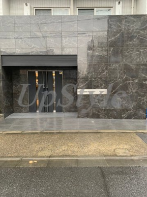 【エントランス】 | レアライズ綾瀬