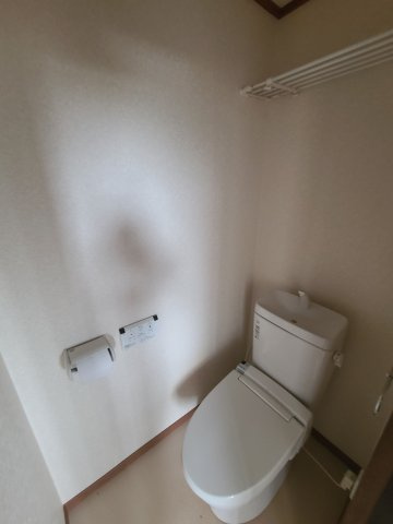オレンジハイツのトイレ|温水洗浄暖房便座