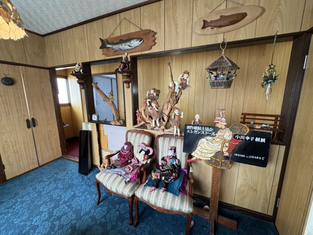 春採4丁目◎静かで落ち着いた環境で広々とした6LDK中古住宅♪の内装|レトロな趣きと温かみのある内装が魅力。落ち着いた雰囲気です。