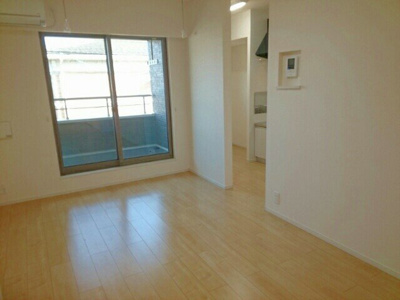 【居間・リビング】 | ナリッシュメゾンＣ