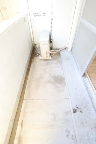 大阪市都島区都島南通２丁目の賃貸マンションのバルコニー