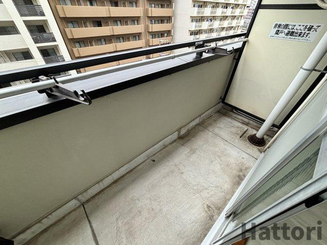 アーデン新大阪のバルコニー