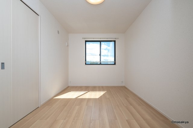 プレシャス・アイルの洋室|家賃割10％　割引期間は契約開始日より23ヶ月後の末日迄。