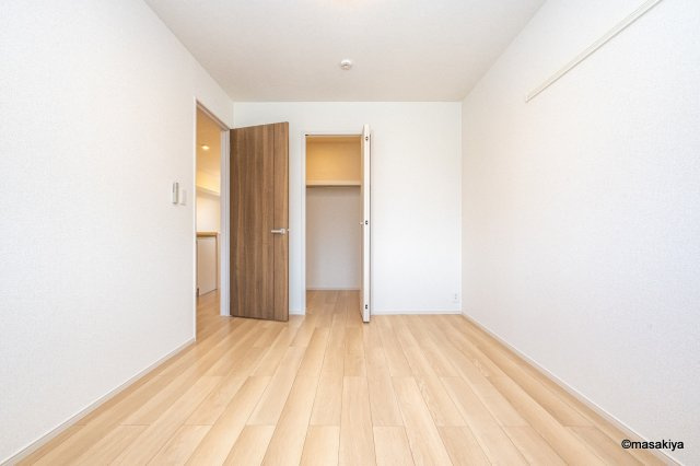 プレシャス・アイルの洋室|家賃割10％　割引期間は契約開始日より23ヶ月後の末日迄。