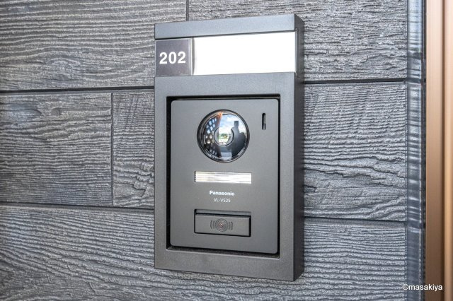 プレシャス・アイルのエントランス|家賃割10％　割引期間は契約開始日より23ヶ月後の末日迄。