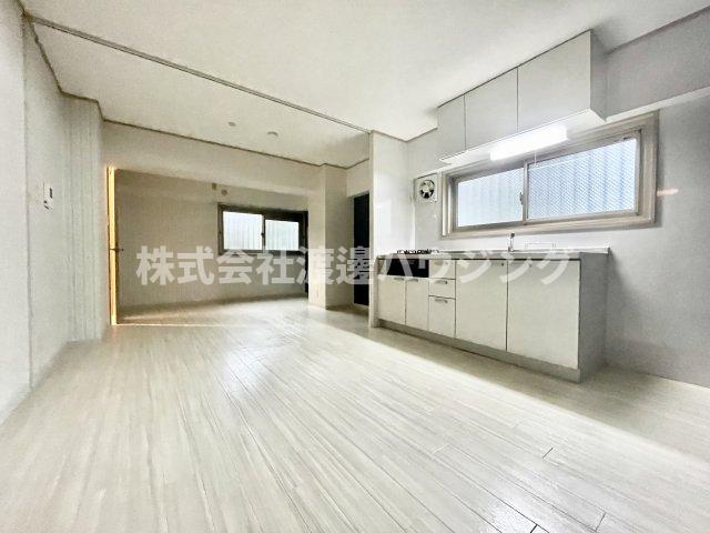 紙谷第2マンションの居間・リビング