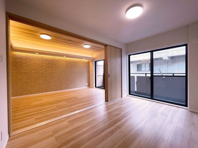 【居間・リビング】 | レクセルマンション石神井公園（成増店） | 洋室は間仕切り可能で小さなお子さんのいるご家庭にもおすすめの間取り