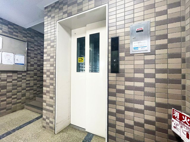 【ロビー】 | レクセルマンション石神井公園（成増店） | 長期修繕計画有！モニター付オートロック完備で管理体制良好