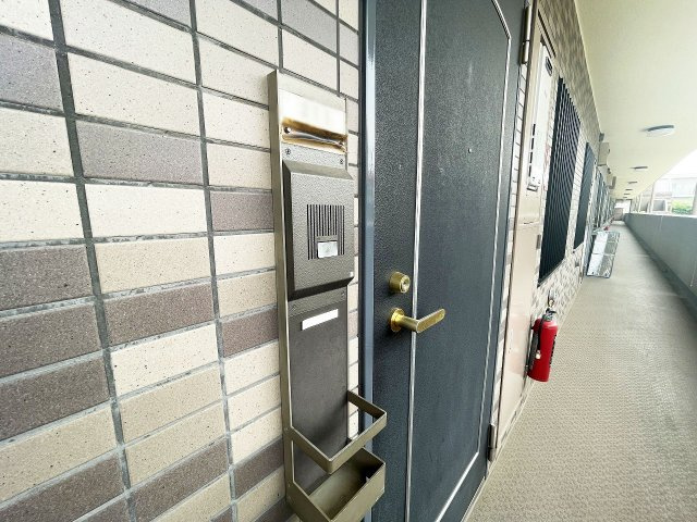 【玄関】 | レクセルマンション石神井公園（成増店） | 長期修繕計画有！モニター付オートロック完備で管理体制良好