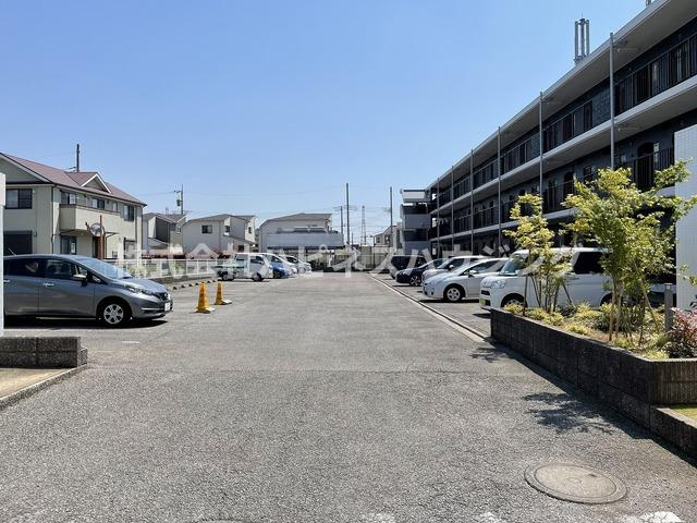 ガーデンフォレスト柏の葉キャンパスの駐車場