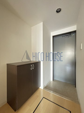 ルネスグランドゥールの玄関