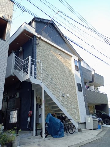 川崎市多摩区東生田１丁目のアパート