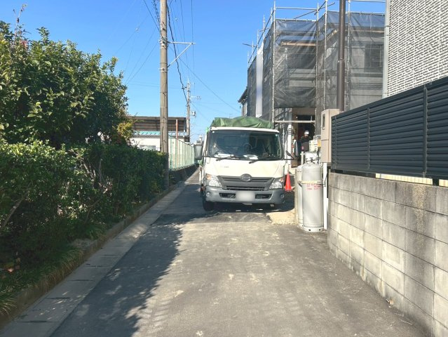 リーブルガーデン　一宮市千秋町第1　全1区画分譲の前面道路含む現地写真|「現地（2025年10月21日）撮影」　
■前面道路　
■ヤマダ不動産　株式会社リライフ