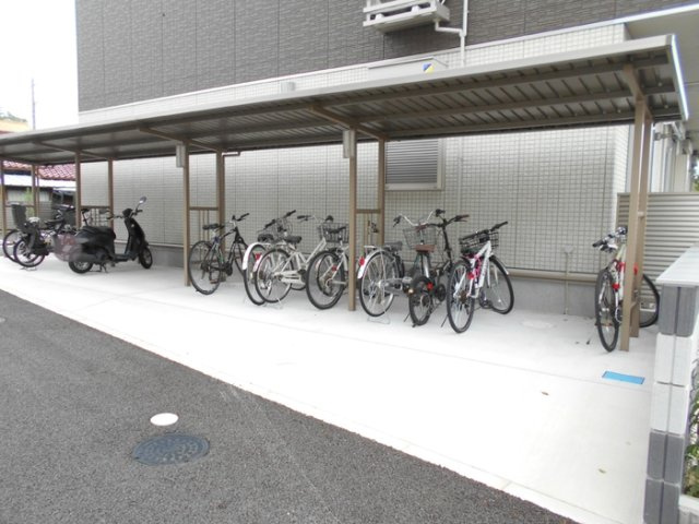 リバーパーク A棟のその他共用部分|駐輪場