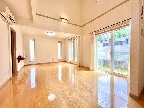 和歌山県海草郡紀美野町 中古戸建の内観：施工例|LDK