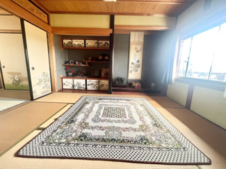 【和室】 | 滋賀県長浜市三田町　中古戸建　作業場・倉庫付き | 【2階和室：6帖】床の間を活用することでお洒落な和室になりますね(^^♪