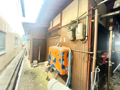 【外観】 | 滋賀県長浜市三田町　中古戸建　作業場・倉庫付き | 【収納】