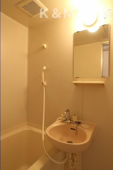 ベルデュールの浴室|日々の疲れを癒すお風呂付です