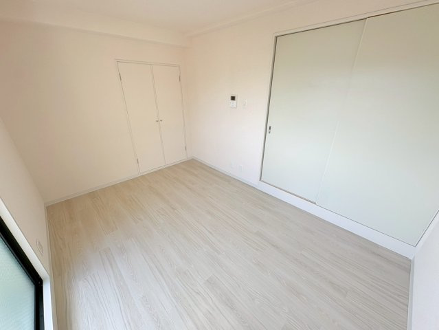 ヴィラ芦屋川の居間・リビング