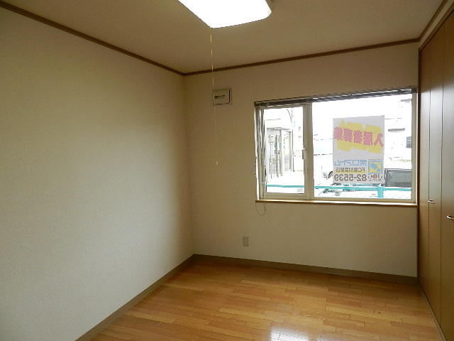 ベルシーヌ美園の洋室