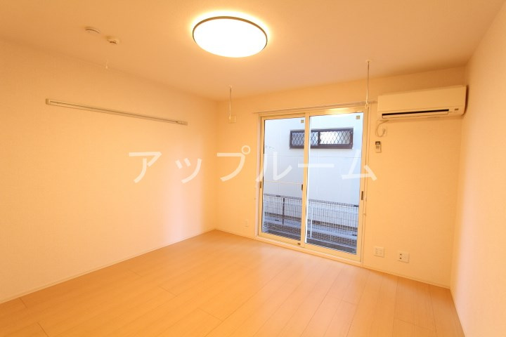 メゾン富貴の居間・リビング