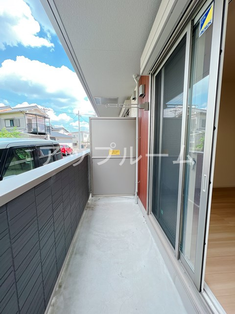 ＷＩＮＧ ＫＡＳＵＧＡＩのバルコニー