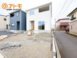 【駐車場】 | ゆったりスペースで、駐車も楽ちん♪