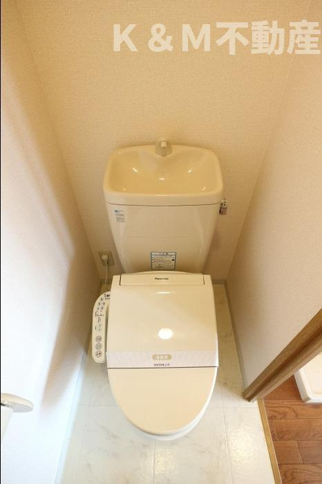 フラッツ・シゲのトイレ|清潔感のあるトイレです