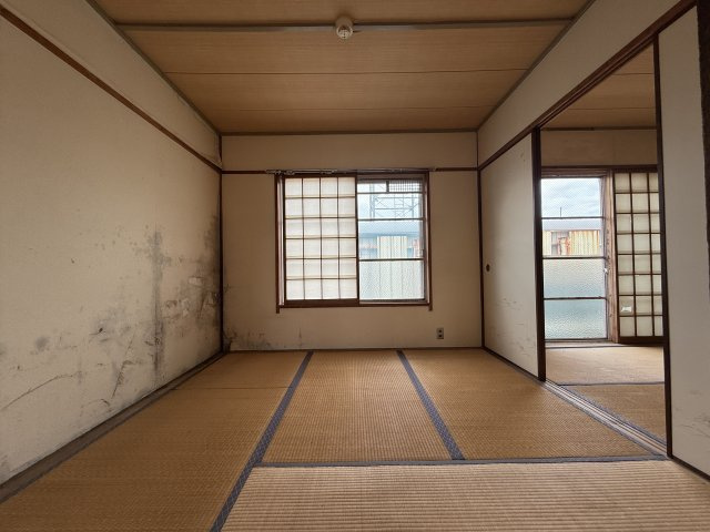 長興寺マンションの和室