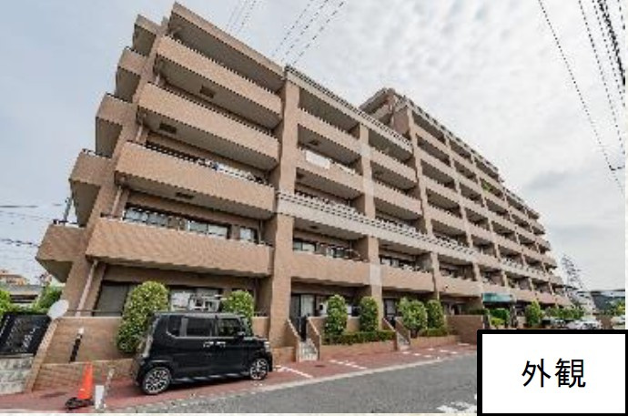 ライフピア新越谷IIアーバンアクシスの外観