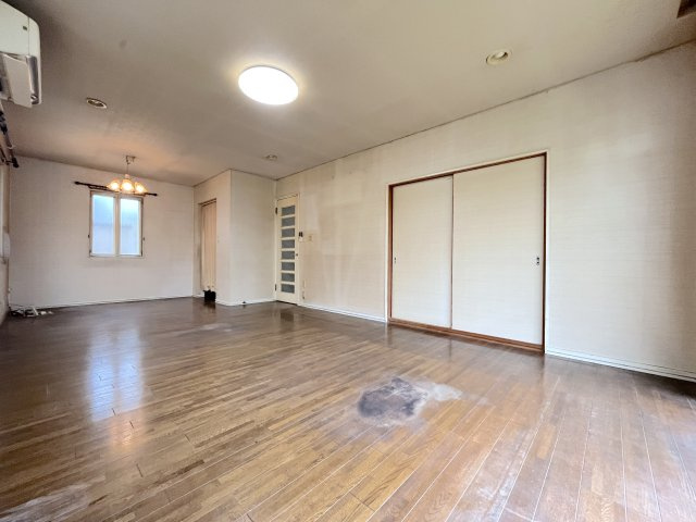 【居間・リビング】 | 熊谷市万吉　中古戸建