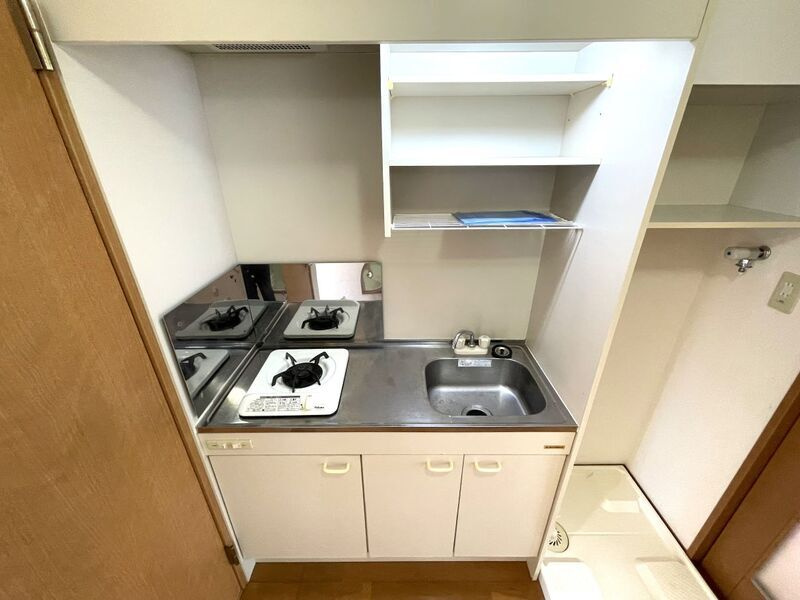 川崎市麻生区百合丘２丁目のアパートのキッチン