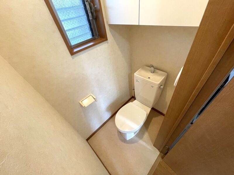 川崎市麻生区百合丘２丁目のアパートのトイレ