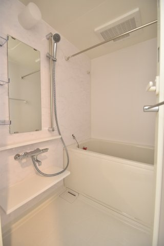 大阪市都島区網島町の賃貸マンションの浴室