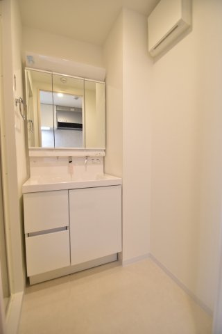 大阪市都島区網島町の賃貸マンションの洗面所