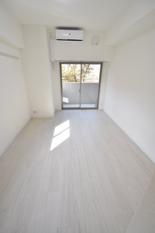 大阪市都島区網島町の賃貸マンションの寝室