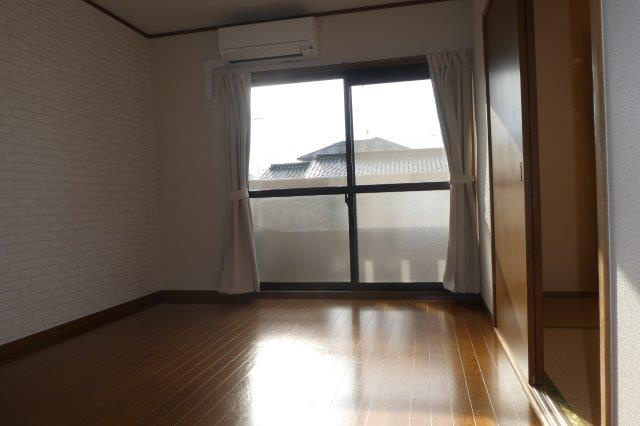 ピュアラの居間・リビング|洋室