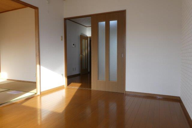 ピュアラの居間・リビング|洋室