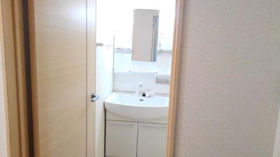 【洗面所】 | レフィナード