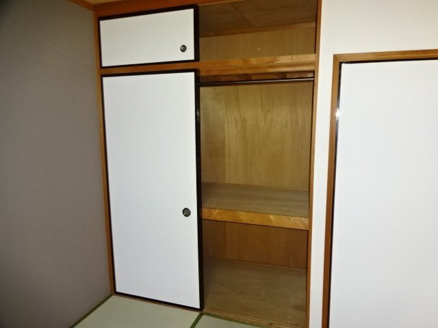 ハイツシュンの収納|押入(イメージ)