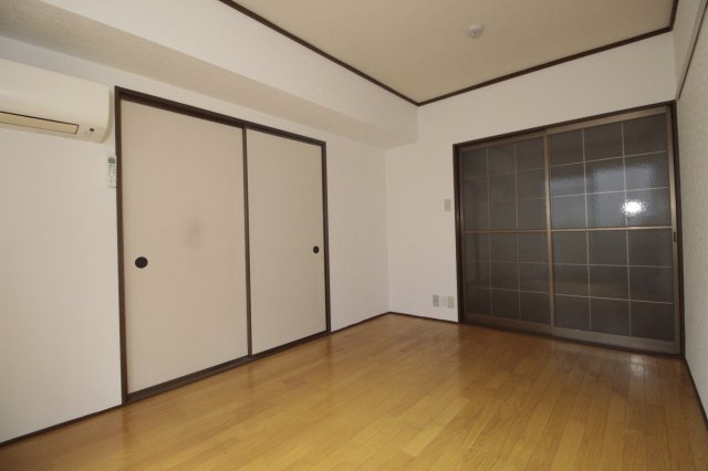 【洋室】 | シェルム21