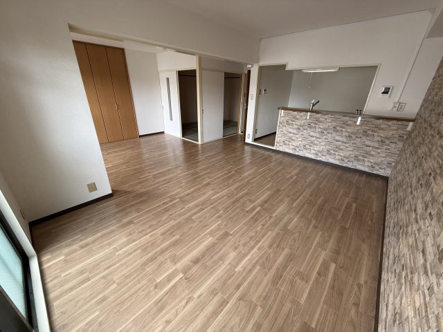 サンヒル箕面の居間・リビング