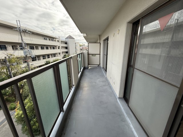 サンヒル箕面のバルコニー