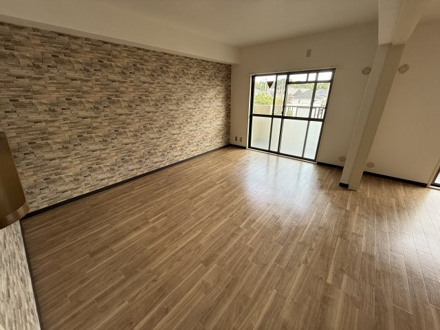 サンヒル箕面の居間・リビング