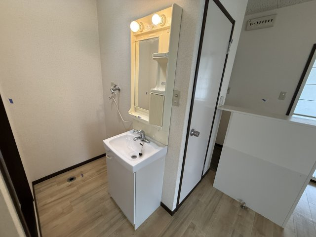 ラ・フォーレ箕面Ⅱの独立洗面台