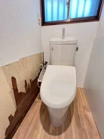 行幸町1丁目貸家のトイレ