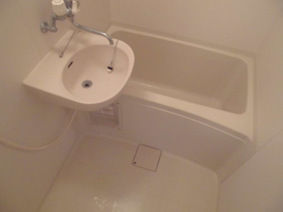 【浴室】 | レオパレス伊吹 | 画像5