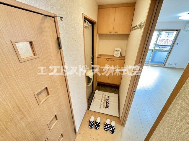 エスペランサの玄関|高崎、前橋エリアのお部屋探しはエンドスケープまで！お客様の理想お聞かせ下さい♪