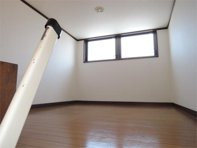 川崎市多摩区菅５丁目のアパートの寝室